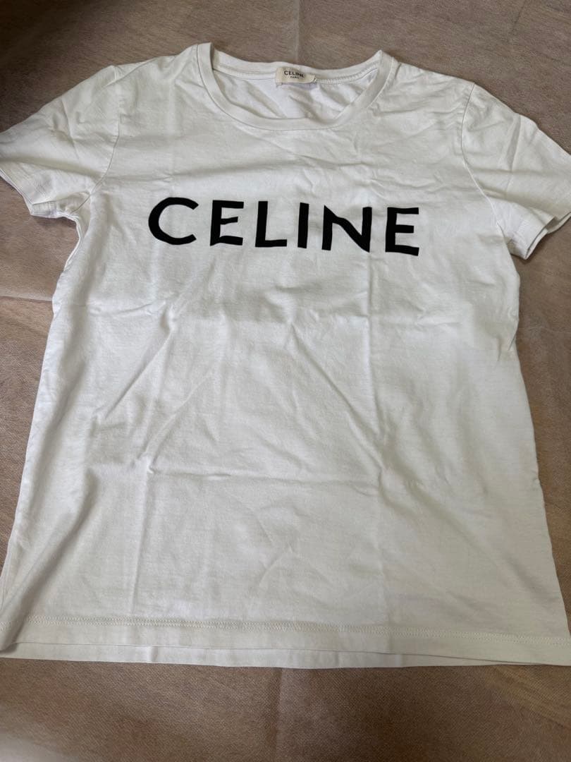 CELINE ロゴ Tシャツ 早い者勝ち　2日後終了予定