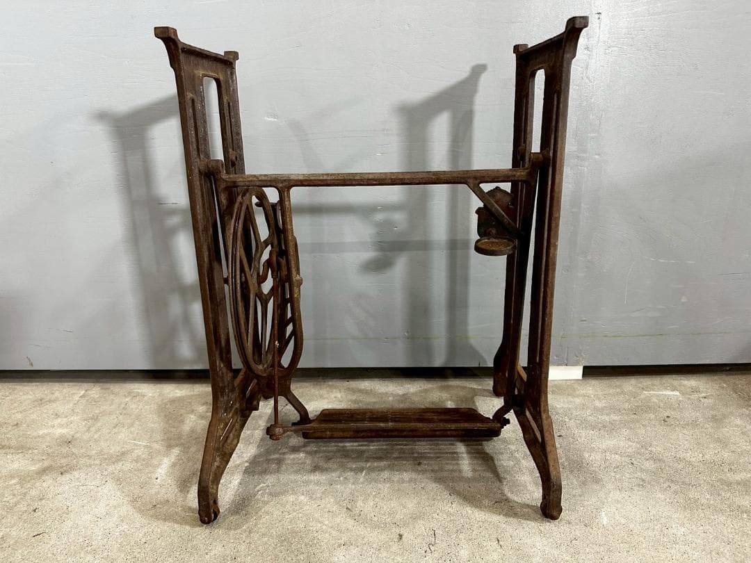 HATA 足踏みミシン ミシン台 ミシン 脚 店舗什器 ヴィンテージ RW258