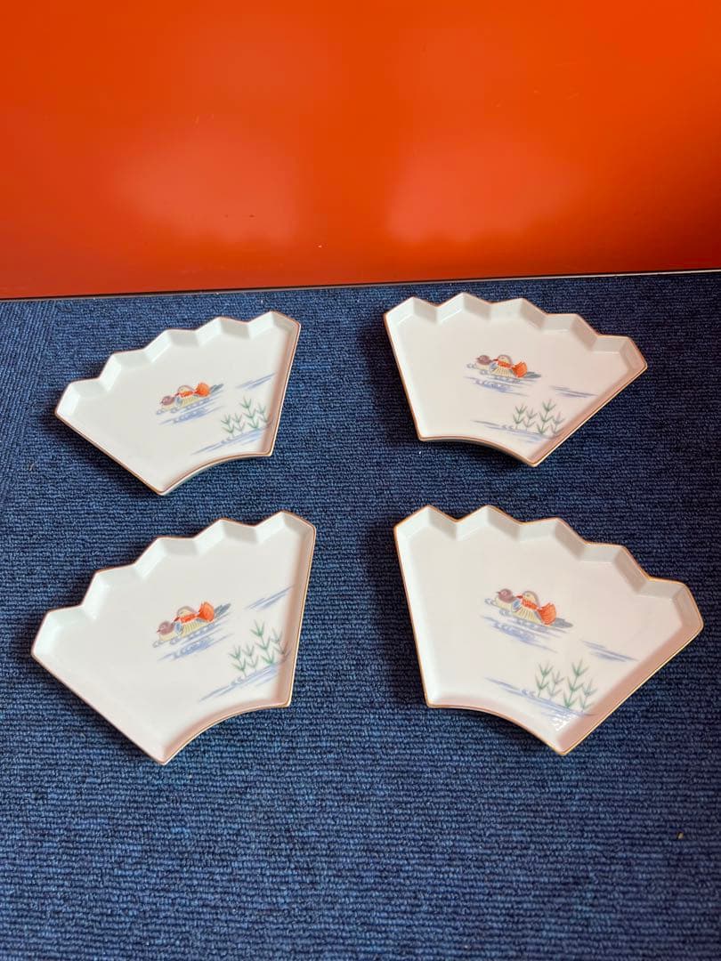 1437  深川製磁　鴛鴦　金彩　扇型　皿　4客　未使用