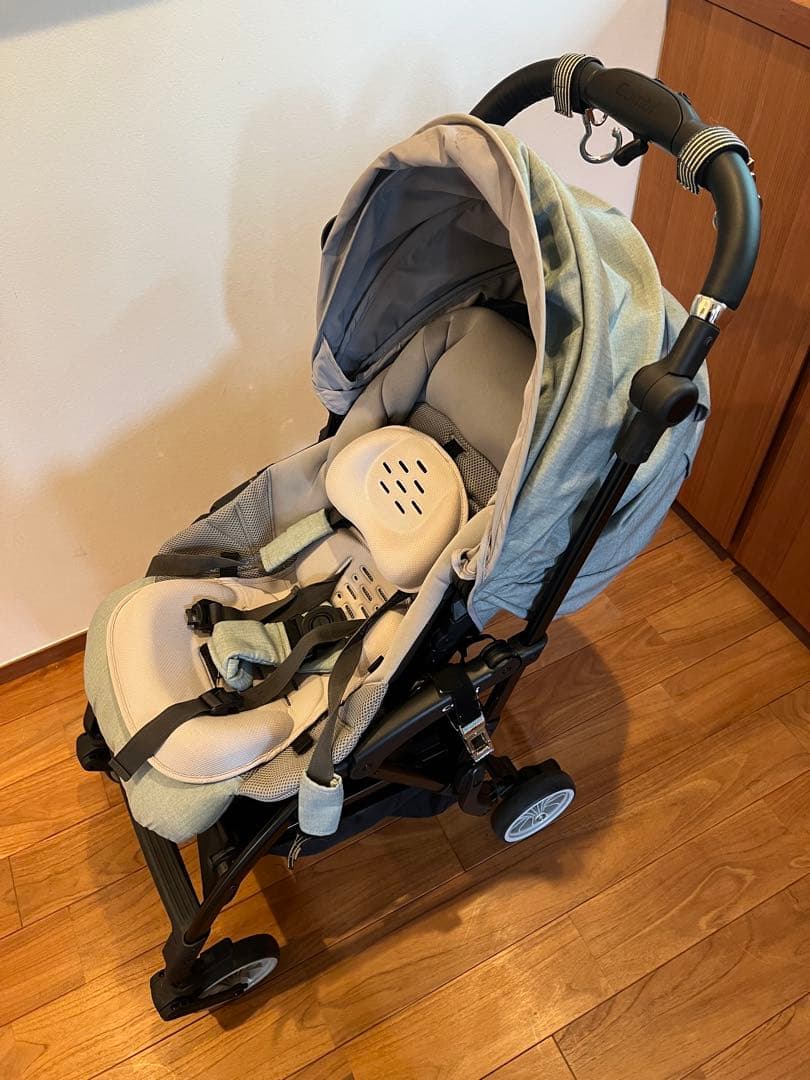 combi スゴカル　minimo エッグショック　パルクグレー