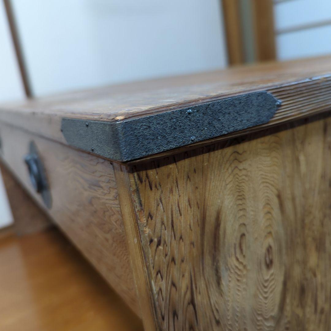 世界遺産　屋久杉を使用の文机・座机　杢目が最高に素敵です　定価2.2000円