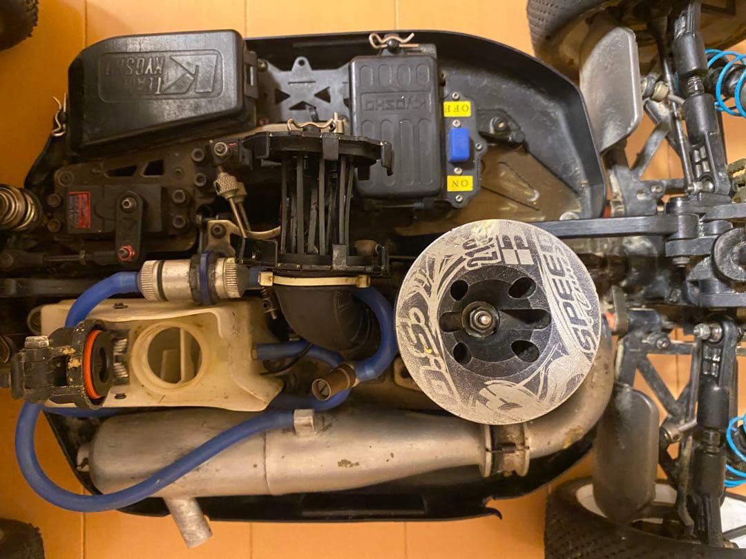 京商Inferno mp9 1/8 エンジンラジコンバギー