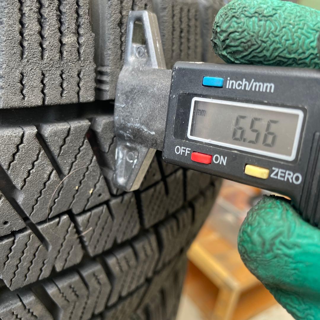 ブリヂストン　ブリザックVRX2 215/60R17 2本セット！