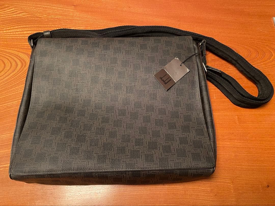 かえる　ダンヒル ディーエイト ショルダーバッグ 斜め掛けバッグ