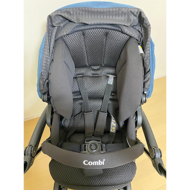 【美品】コンビ ベビーカー アット ネイビー 数量限定モデル A型ベビーカー