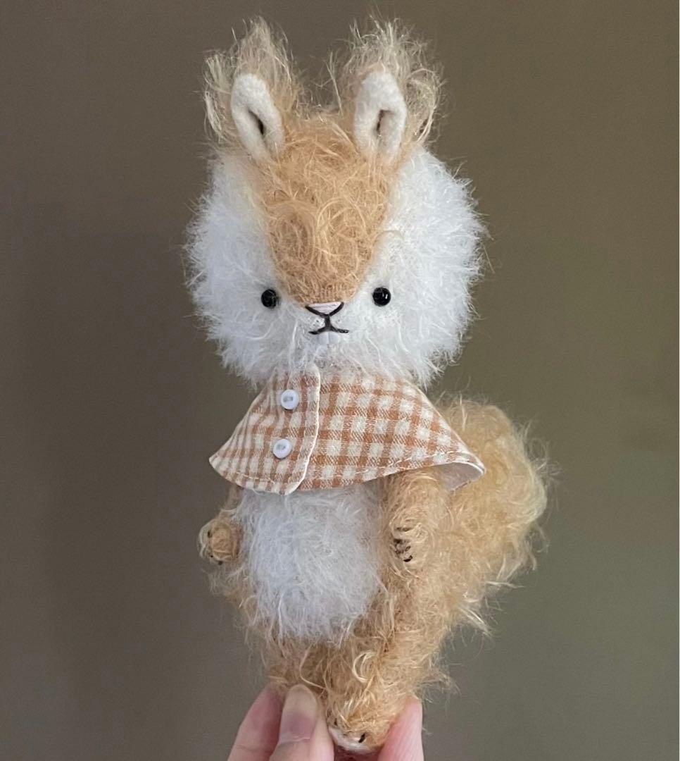 愛おしいリスちゃん アーティストベア ぬいぐるみ 海外作家様 ハンドメイド
