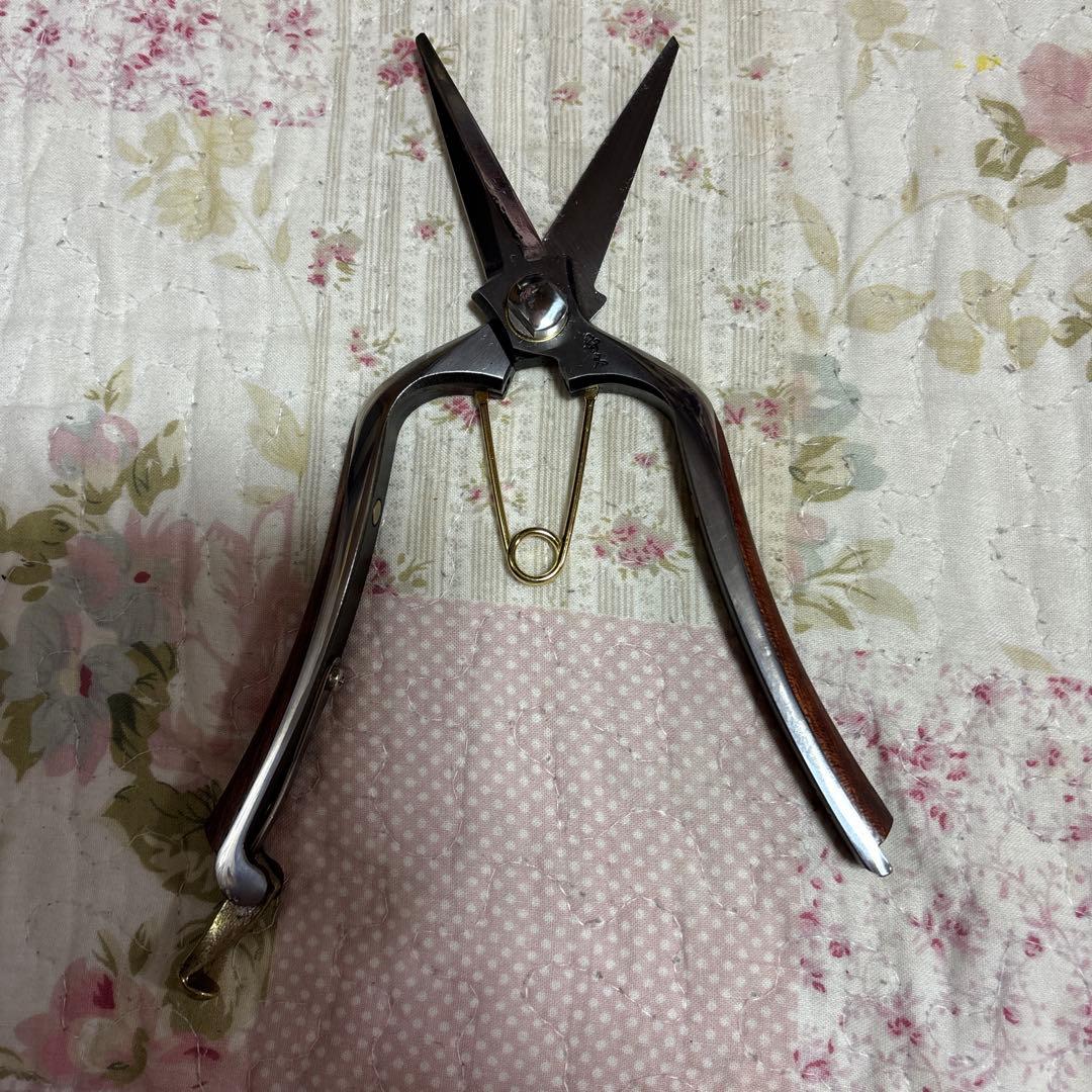 新品未使用　花切り鋏