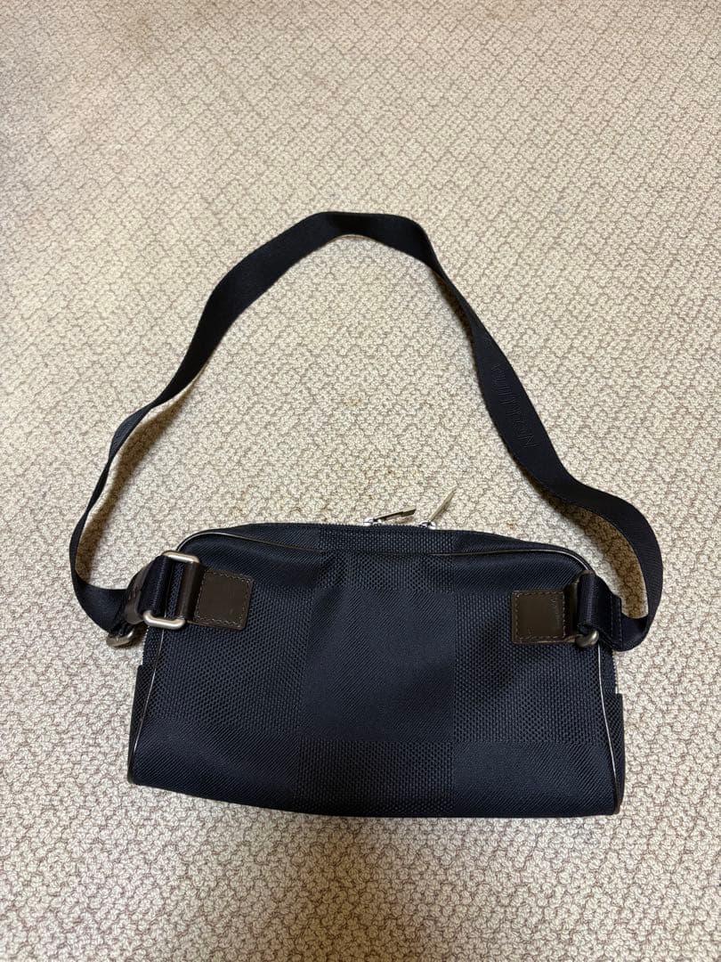 Louis Vuitton ボディバッグ アクロバット ダミエジェアン ブラック