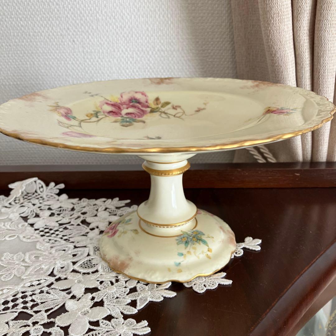 古ロイヤルクラウンダービー　薔薇のタッツァ