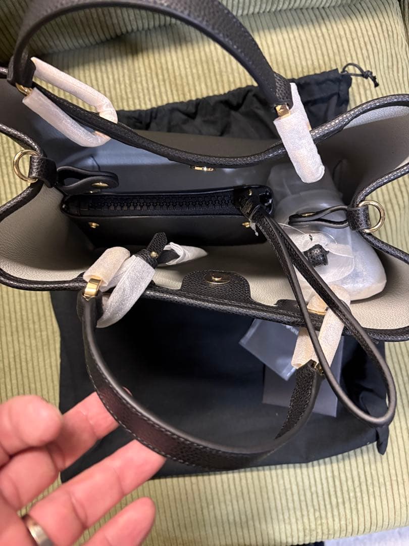 EMPORIO ARMANI ブラック トートバック✴︎早い者勝ち✴︎最終値下げ