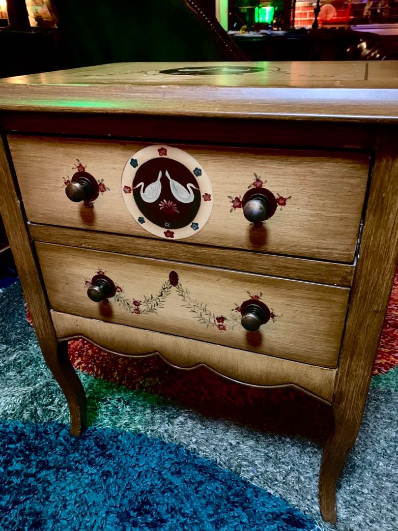 アンティーク　キャビネット　トールペイント　チェスト