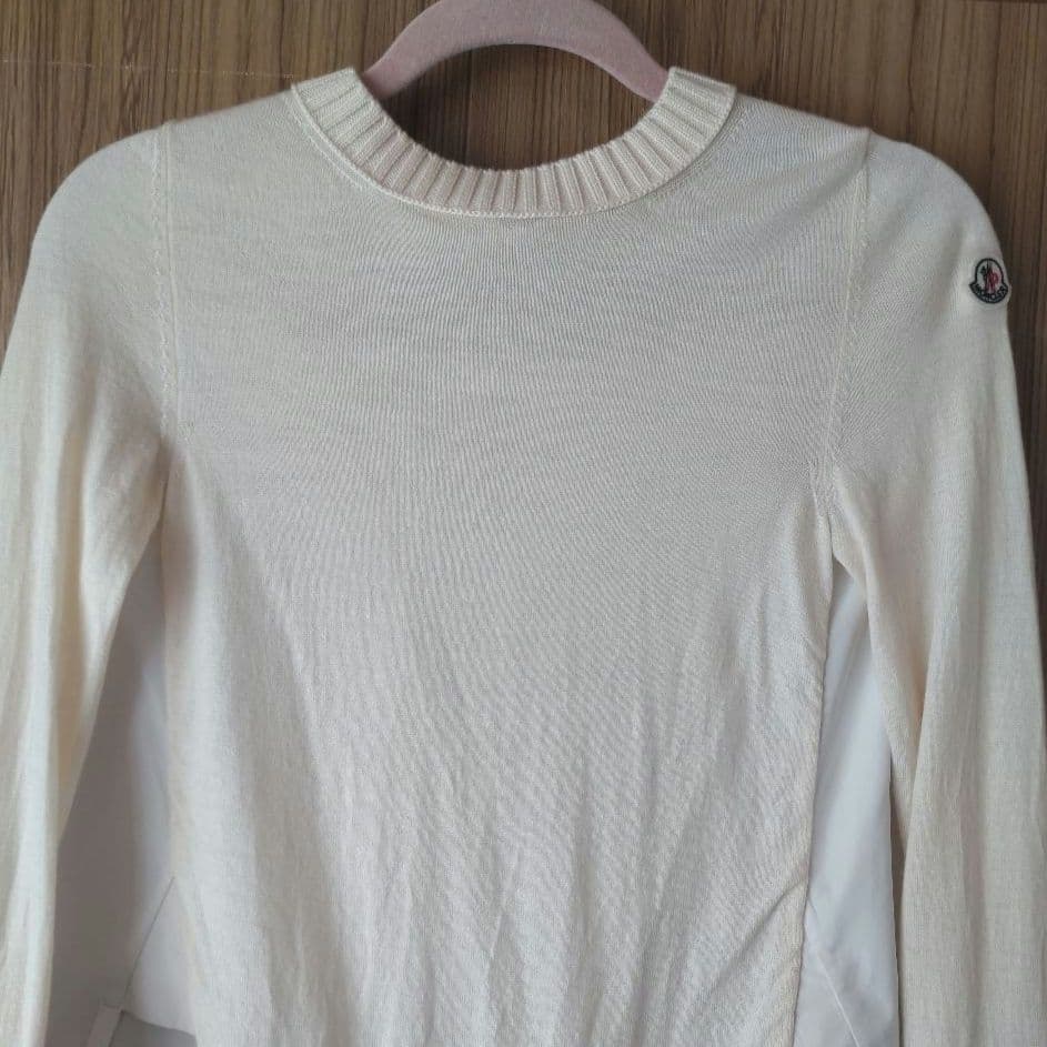 美品 モンクレール レディース ニット 切り返し クリーム サイズ XS