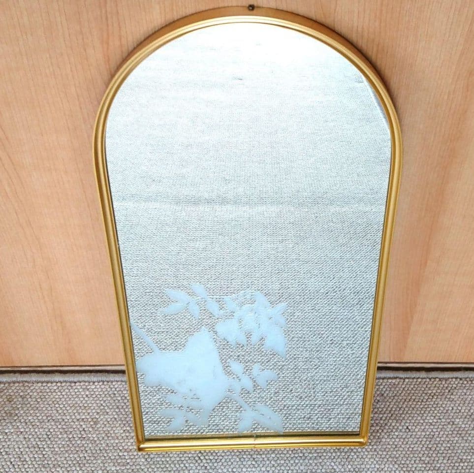 ウォールミラー ゴールド サンドブラスト 壁掛け鏡 アーチ 日本製