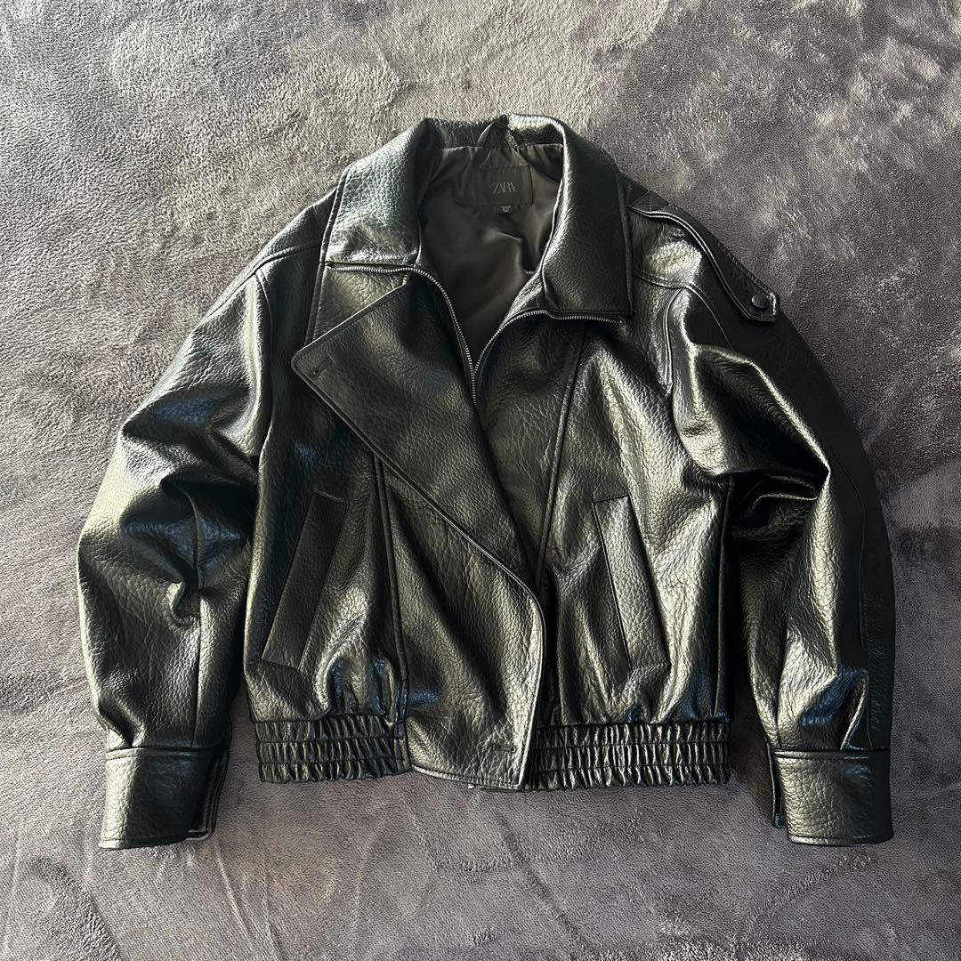 新品　ZARA フェイクレザージャケット