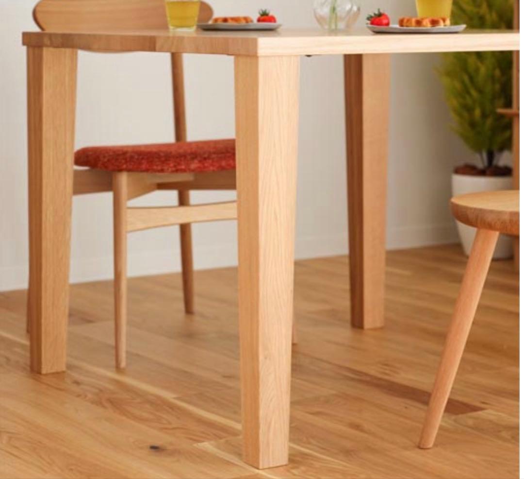 飛騨産業　ダイニングテーブル