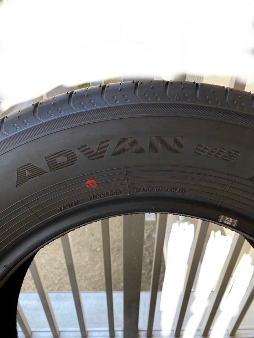 nyさま専用　225/65R17 ヨコハマ　アドバン　V03 2025年製　①