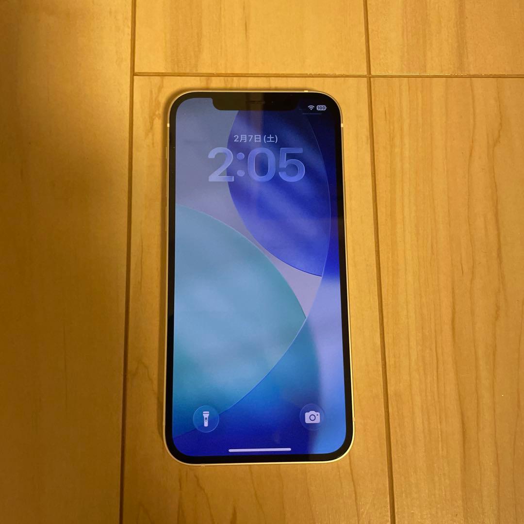 【美品】iPhone12 ホワイト64GB
