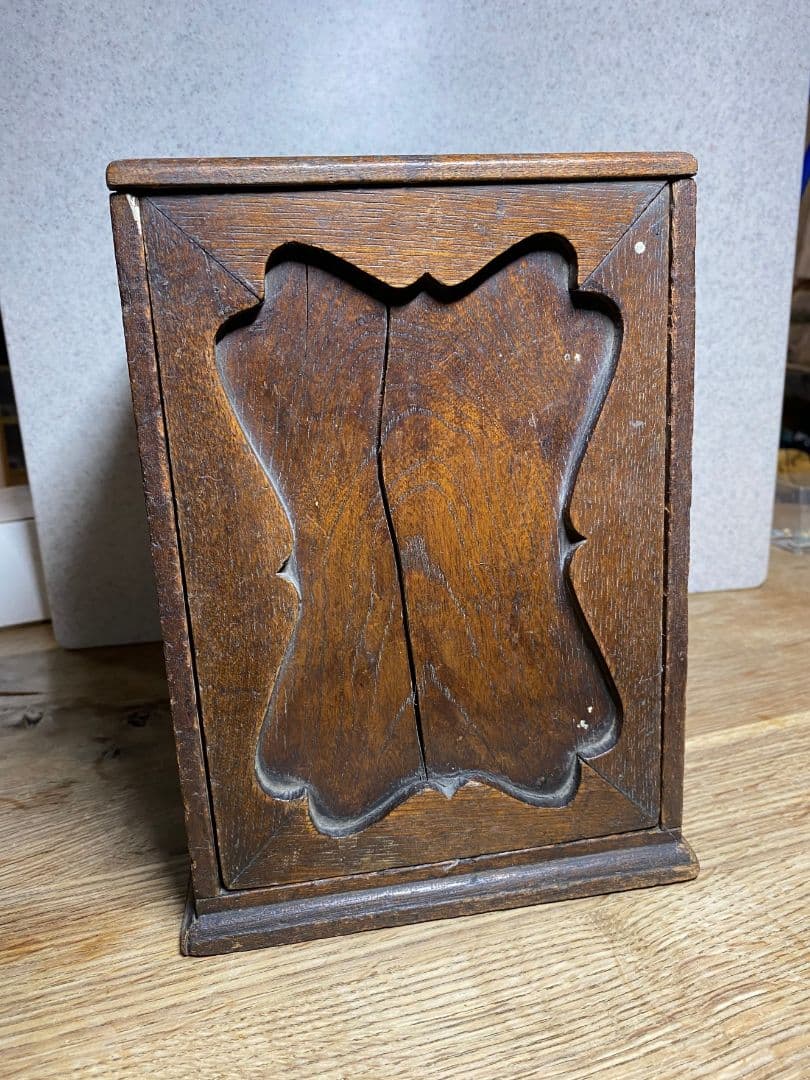 アンティーク♪時計屋さんのパーツ入れ