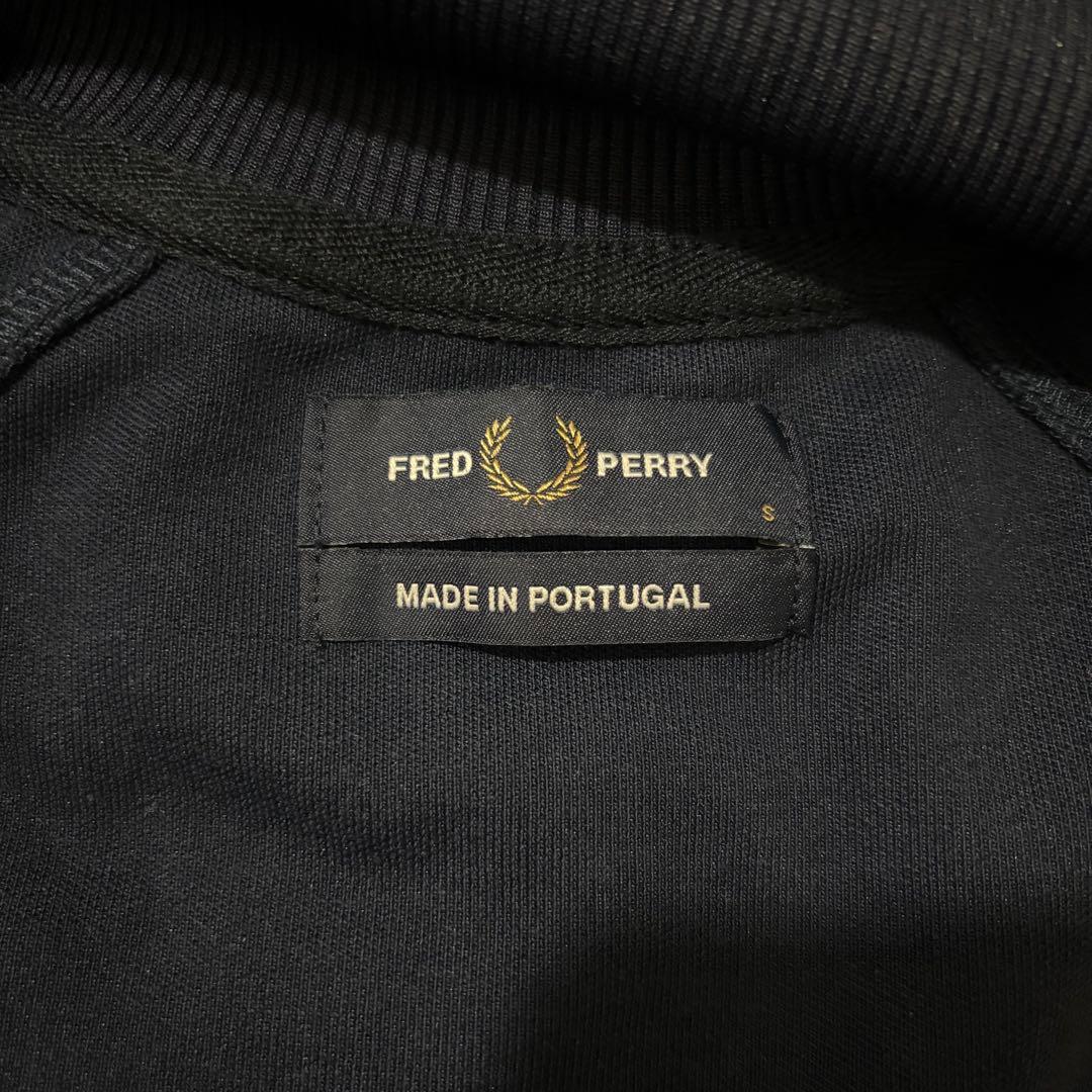 FRED PERRY トラックジャケット ネイビー Sサイズ