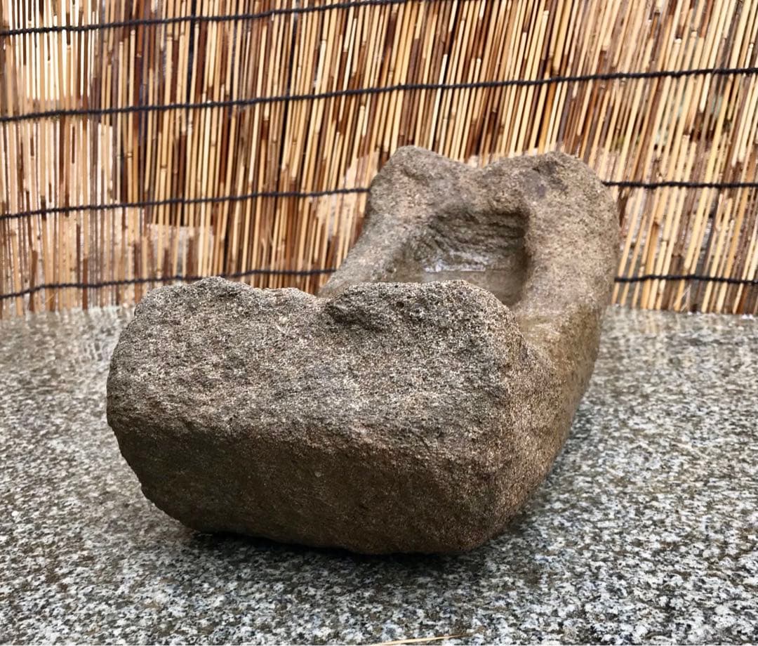 【天然石・石鉢・寄せ植え鉢・一輪挿し・水鉢・水盤・盆栽鉢】庭石オブジェ置物箱庭