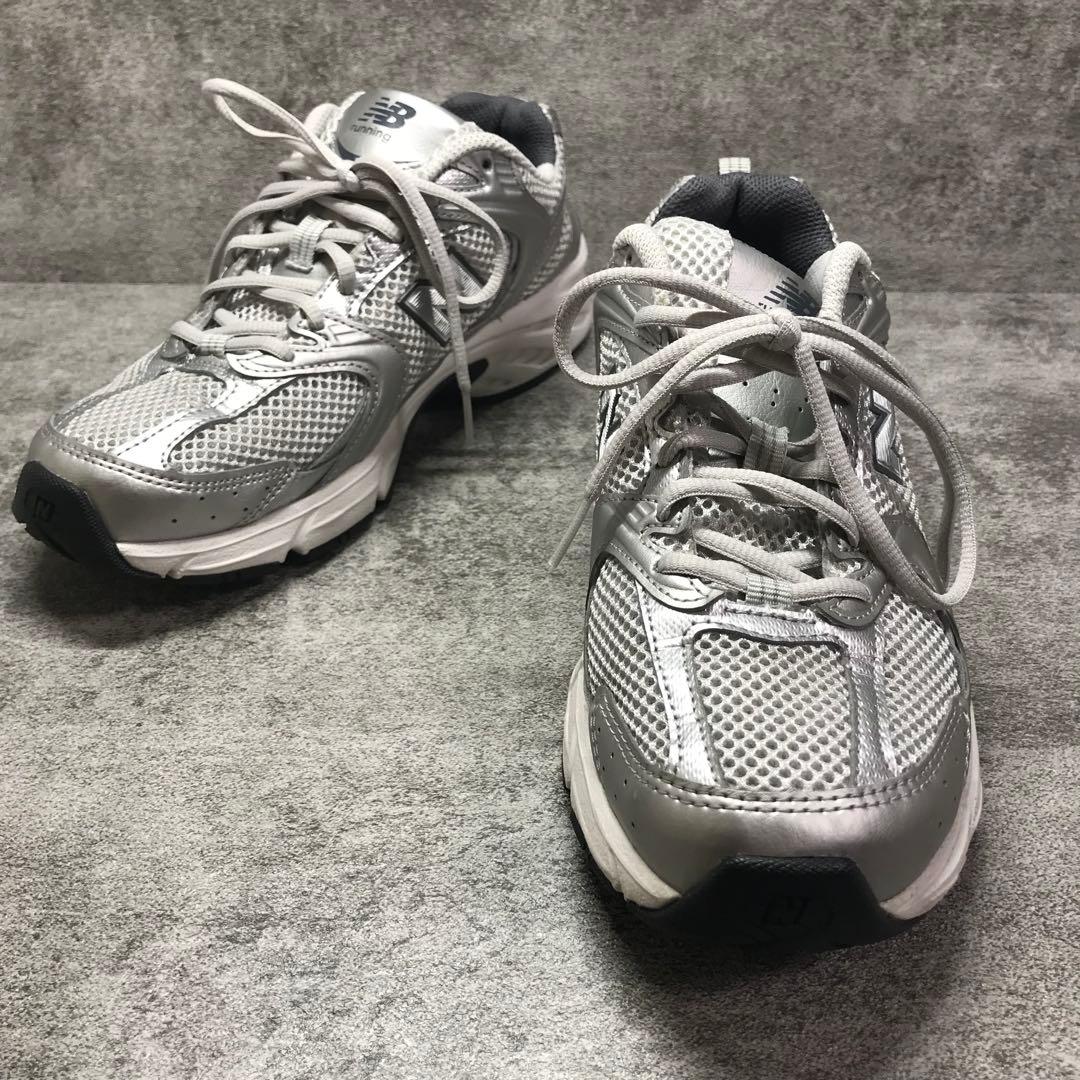 美品　New Balance MR530LG 【24.5】スニーカー　シルバー