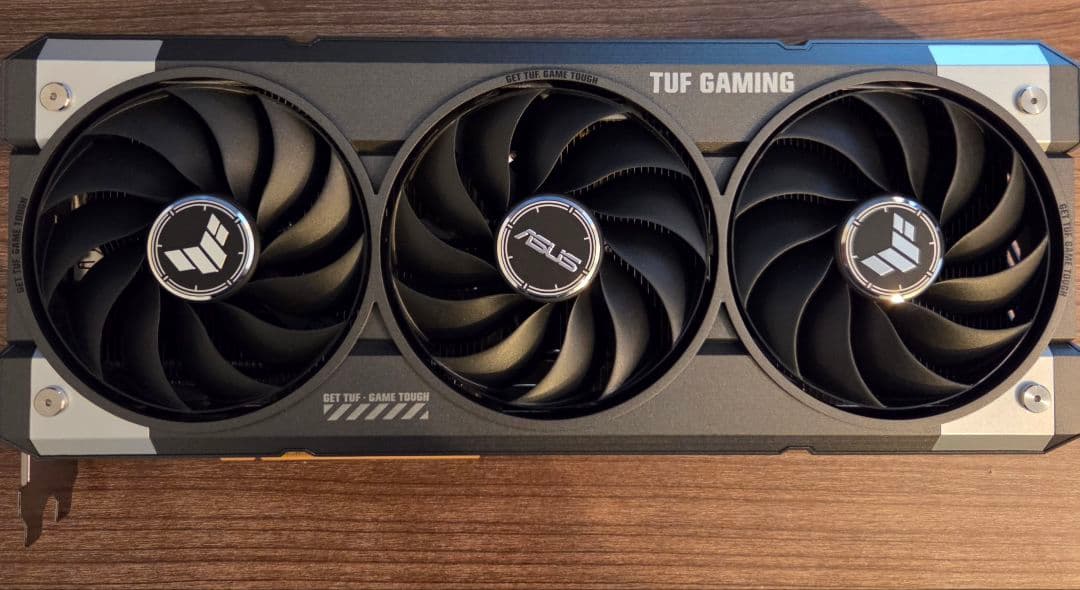 グラフィックボード・グラボ・ビデオカード ASUS TUF Gaming GeForce RTX 5060 OC