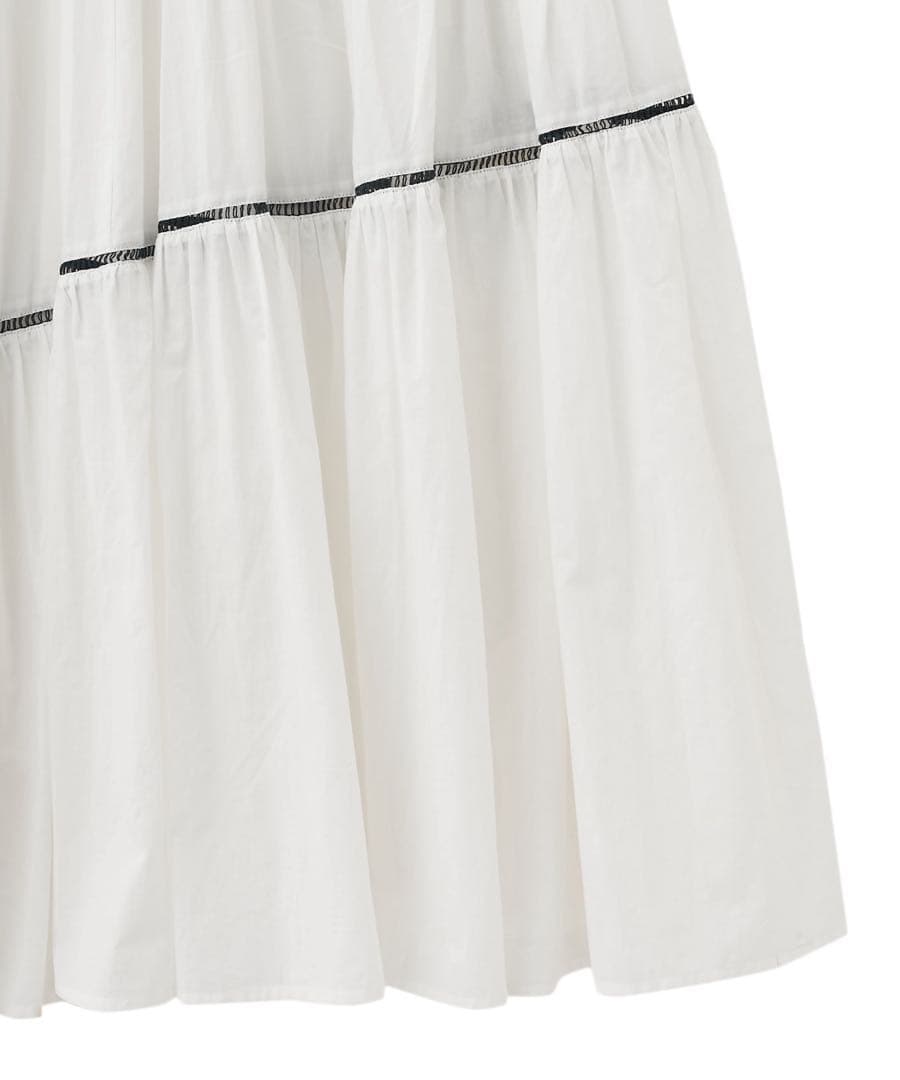 エンブロイダリーフリルティアードワンピース