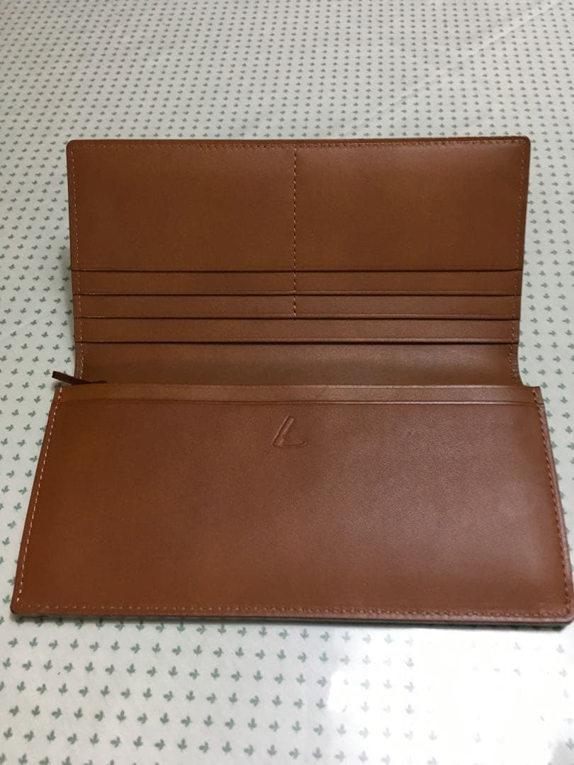 土屋鞄　長財布　CORDOVAN この品物はエルです。