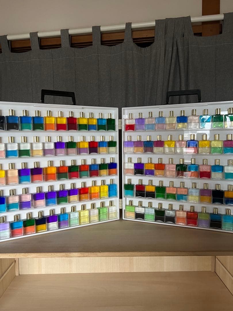 オーラソーマ109本25mlボトルセットキャリーケース付き