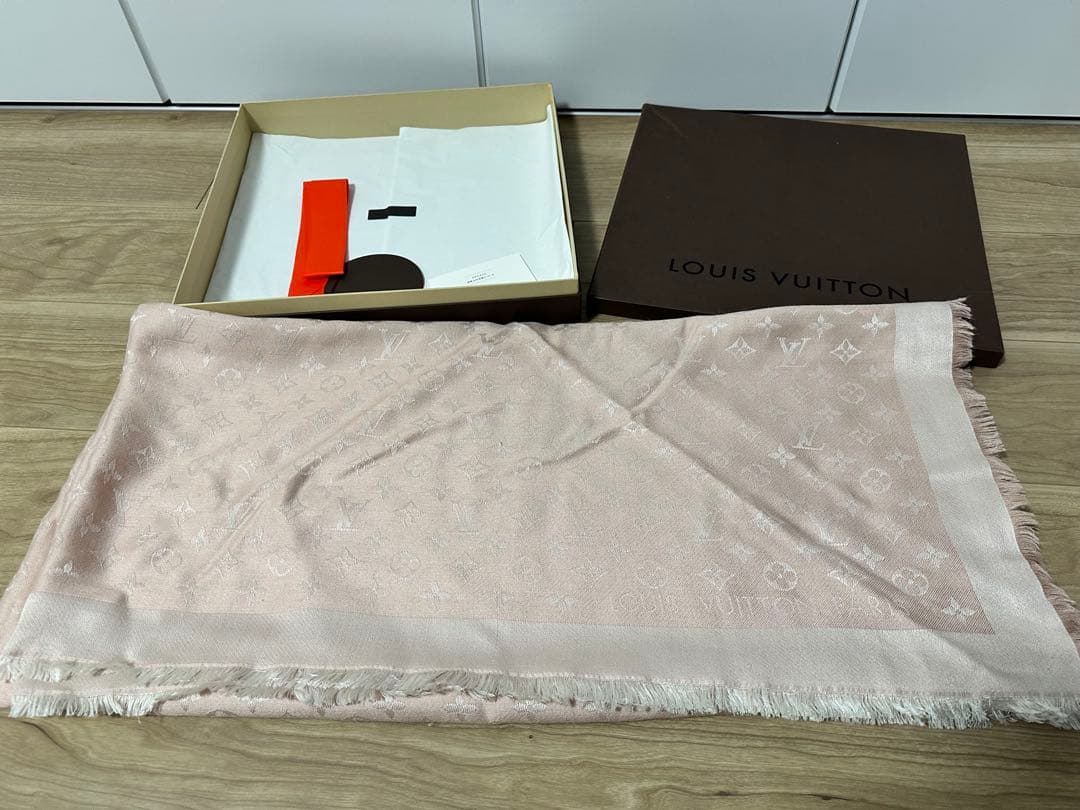 LOUIS VUITTON ピンク ストール ショール・モノグラム
