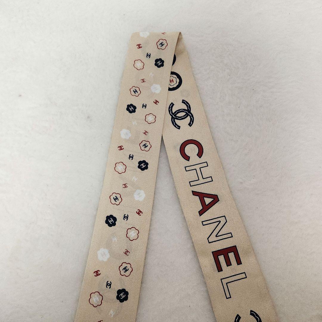 CHANEL　ココマーク スカーフ　シルク　ベージュ　カメリア