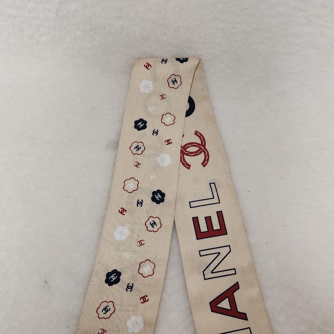 CHANEL　ココマーク スカーフ　シルク　ベージュ　カメリア