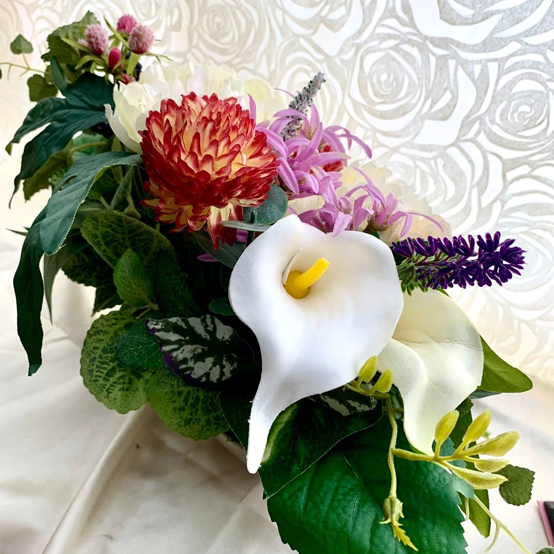 フラワーアレンジメント　白インテリア　フラワーギフト　お花置物　和インテリア