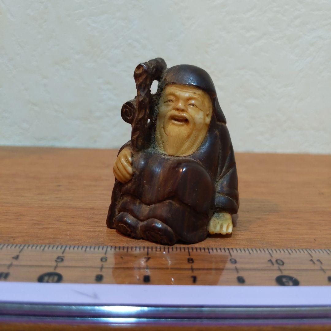 時代提物 縁起物根付 木彫り×天然素材 【寿老人】高さ約4.8cm 重さ約38ｇ