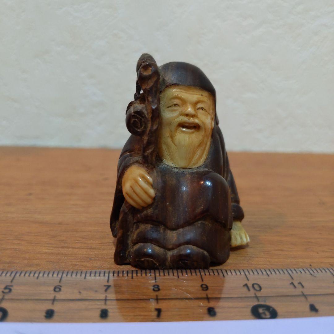 時代提物 縁起物根付 木彫り×天然素材 【寿老人】高さ約4.8cm 重さ約38ｇ