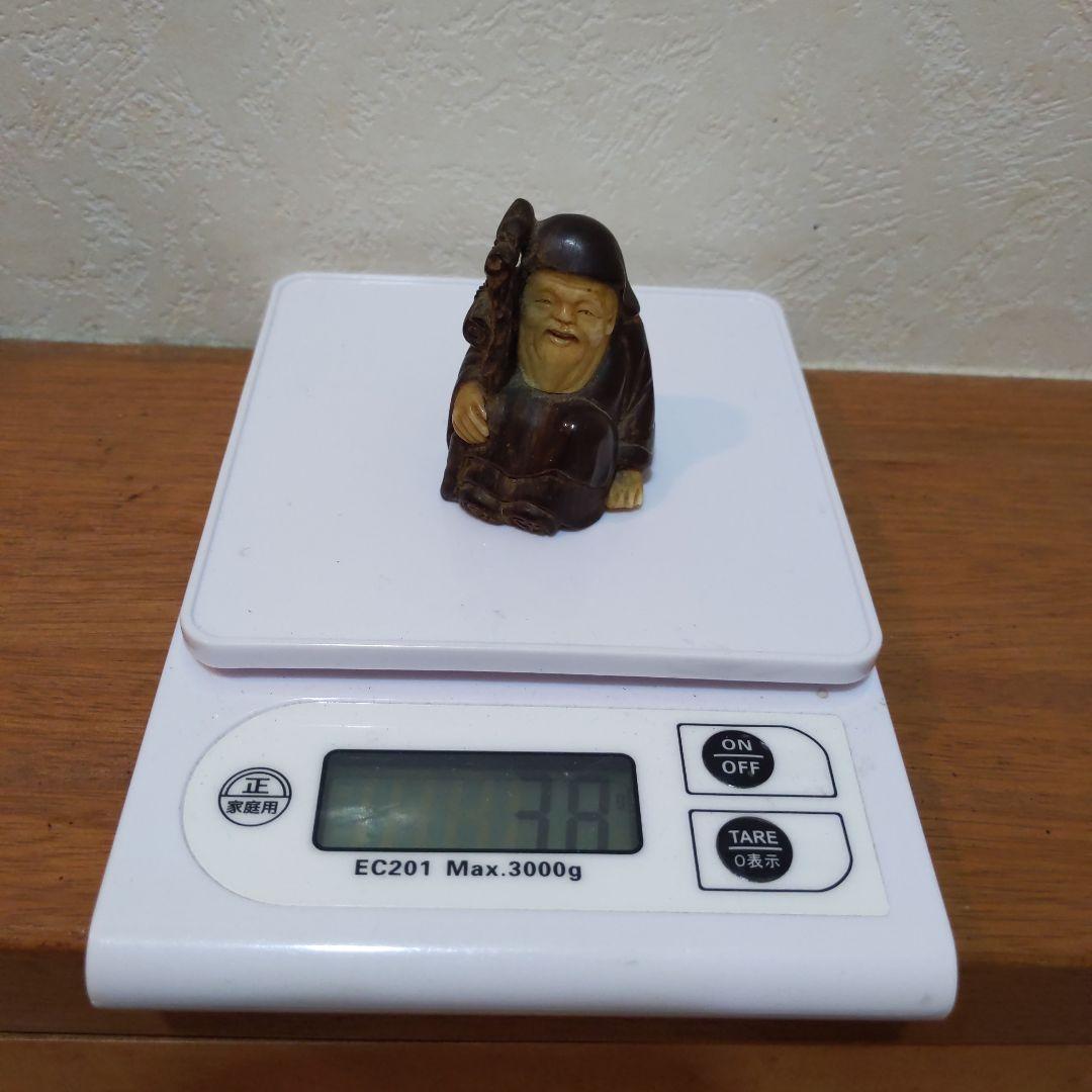 時代提物 縁起物根付 木彫り×天然素材 【寿老人】高さ約4.8cm 重さ約38ｇ