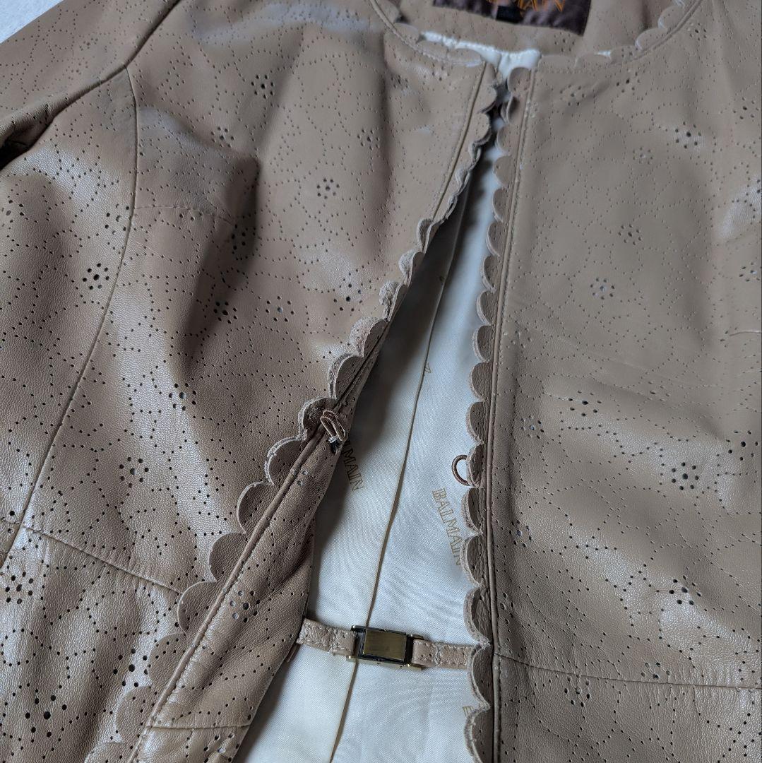 【美品】バルマン ノーカラー レザーコート ベージュ ラム パンチング サイズ9