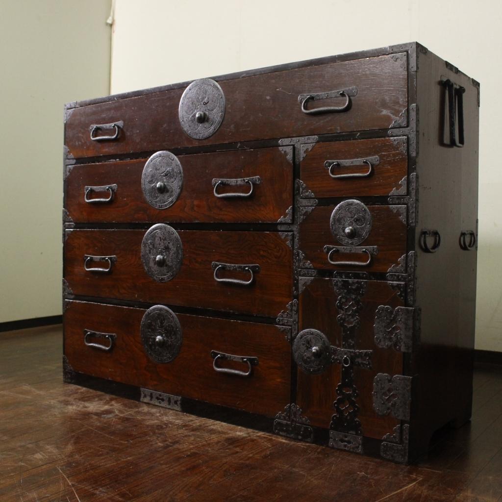 最上地方の衣装箪笥 丸金具 時代箪笥/古民家/チェスト/収納/無垢材/古家具
