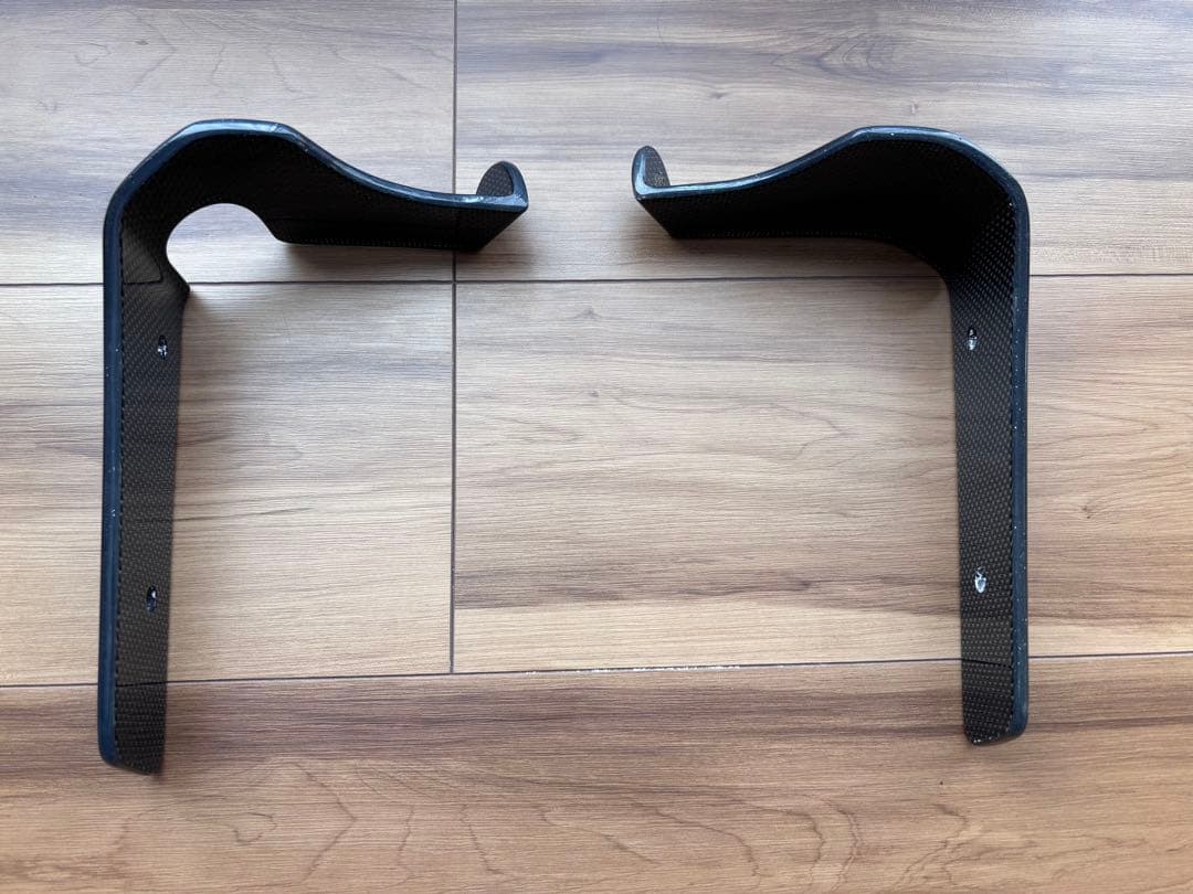 Z900RS用　ストライカー　カーボンラジエターサイドシュラウド　左右セット