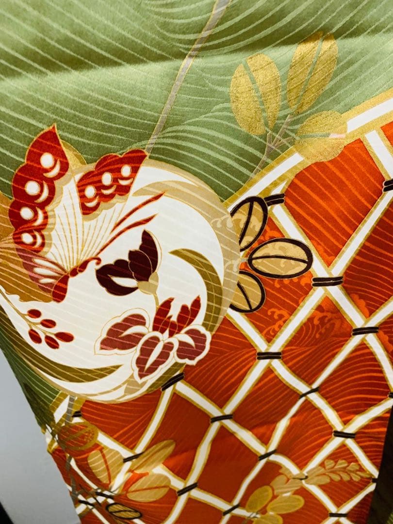 振袖フルセット駒刺繍　花蝶丸文　金彩　正絹