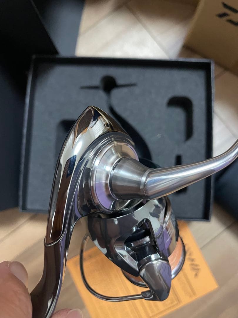 値下げ❗️現行モデル❗️ダイワ22イグジストLT2000S-P 極美品 付属品あり