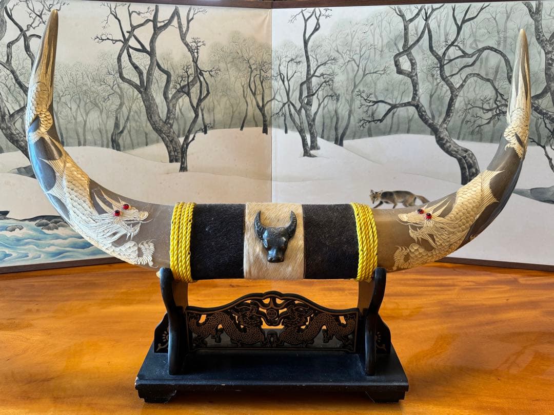 水牛角のオブジェ