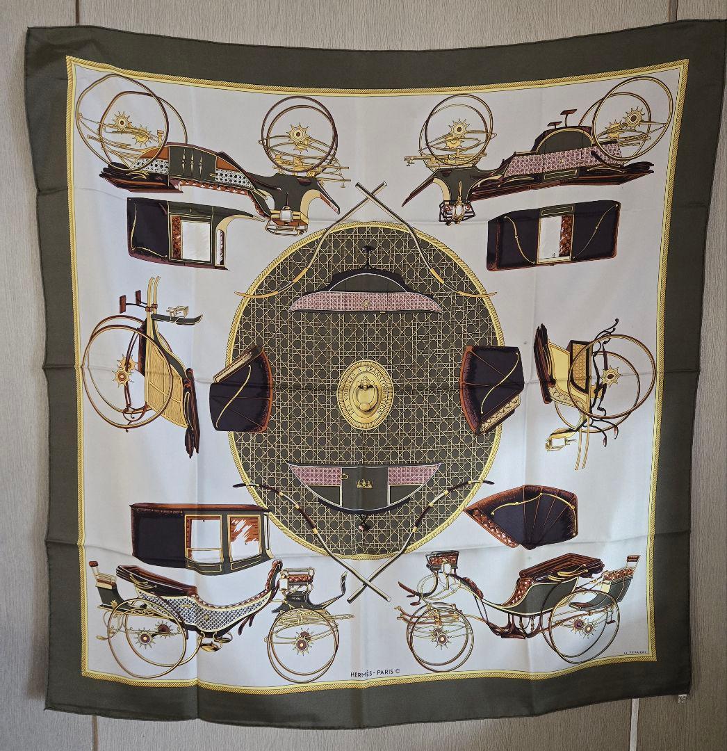HERMES エルメス　カレ　LA PERRIERE スカーフ