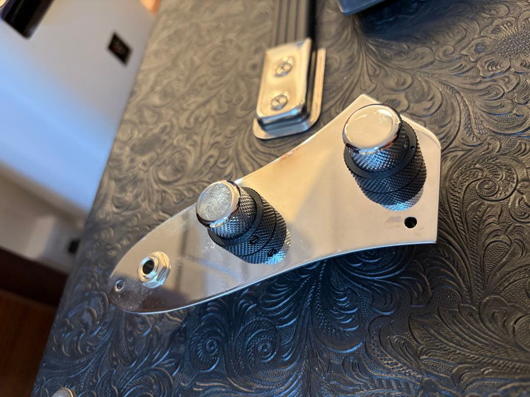 ジャズベース　スタックノブサーキット