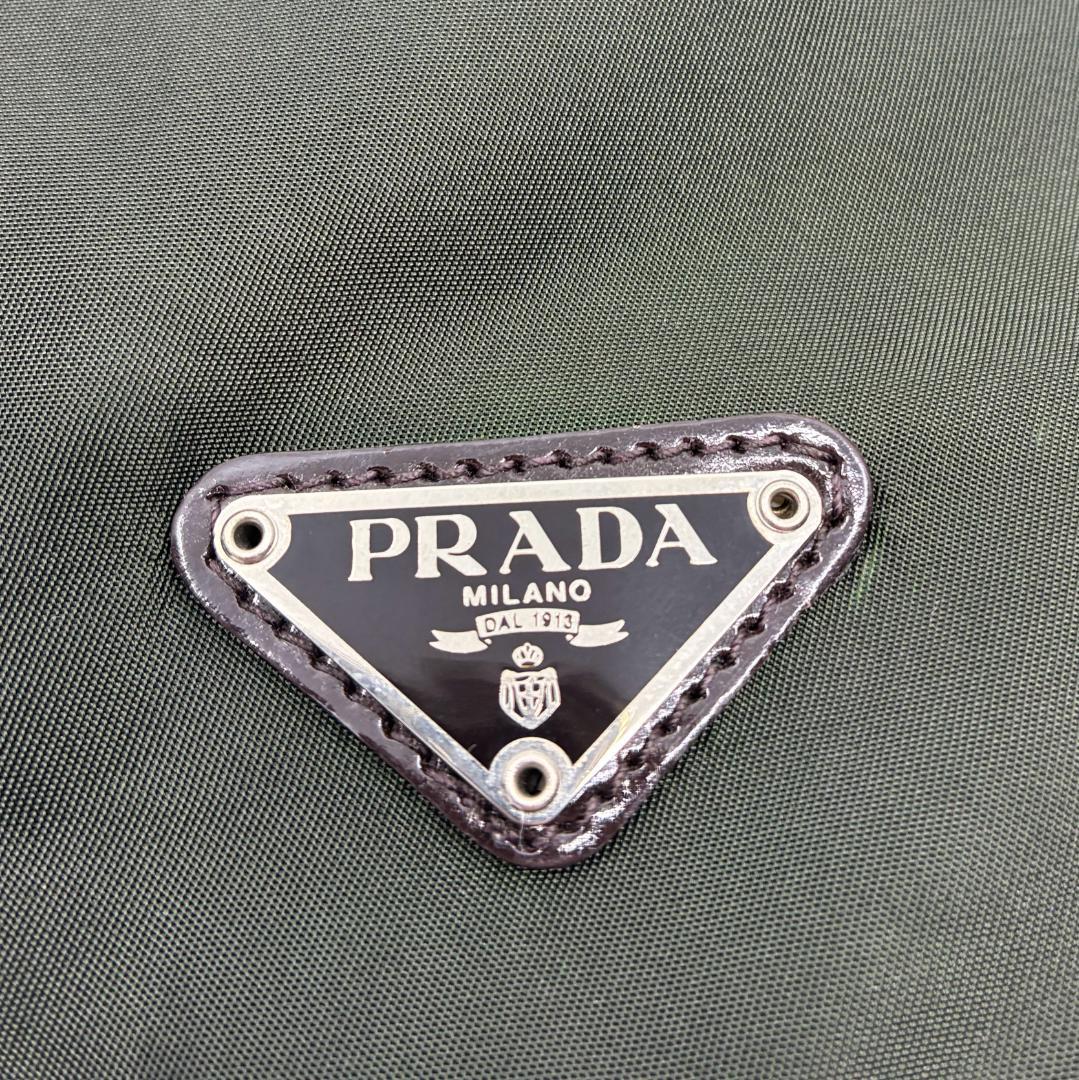 PRADA プラダ ナイロン 巾着ポーチ オリーブグリーン A1352B4