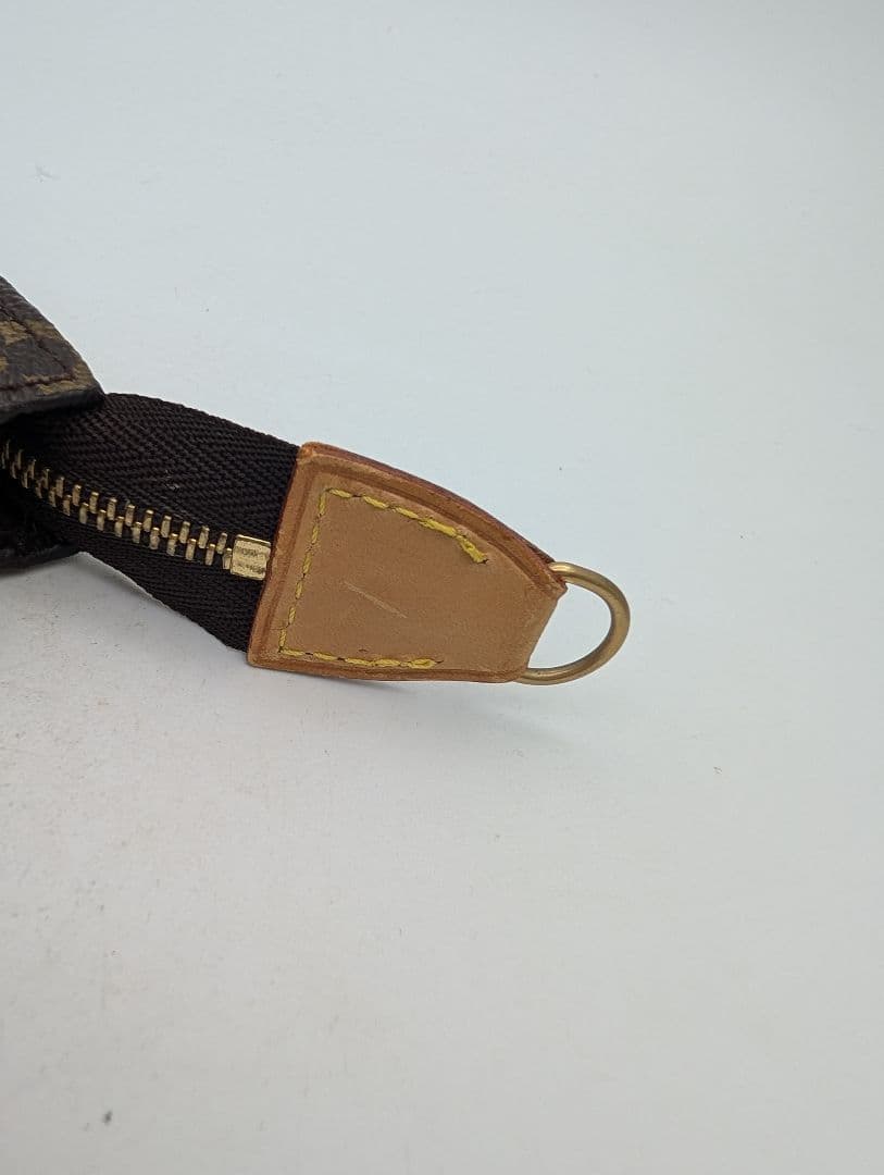 Louis Vuitton モノグラム バケツのポーチ（PM）