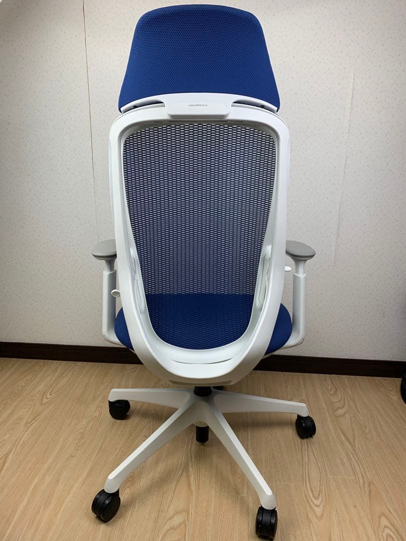 オカムラ シルフィー エクストラハイバック ブルー　メッシュ　オフィスチェア