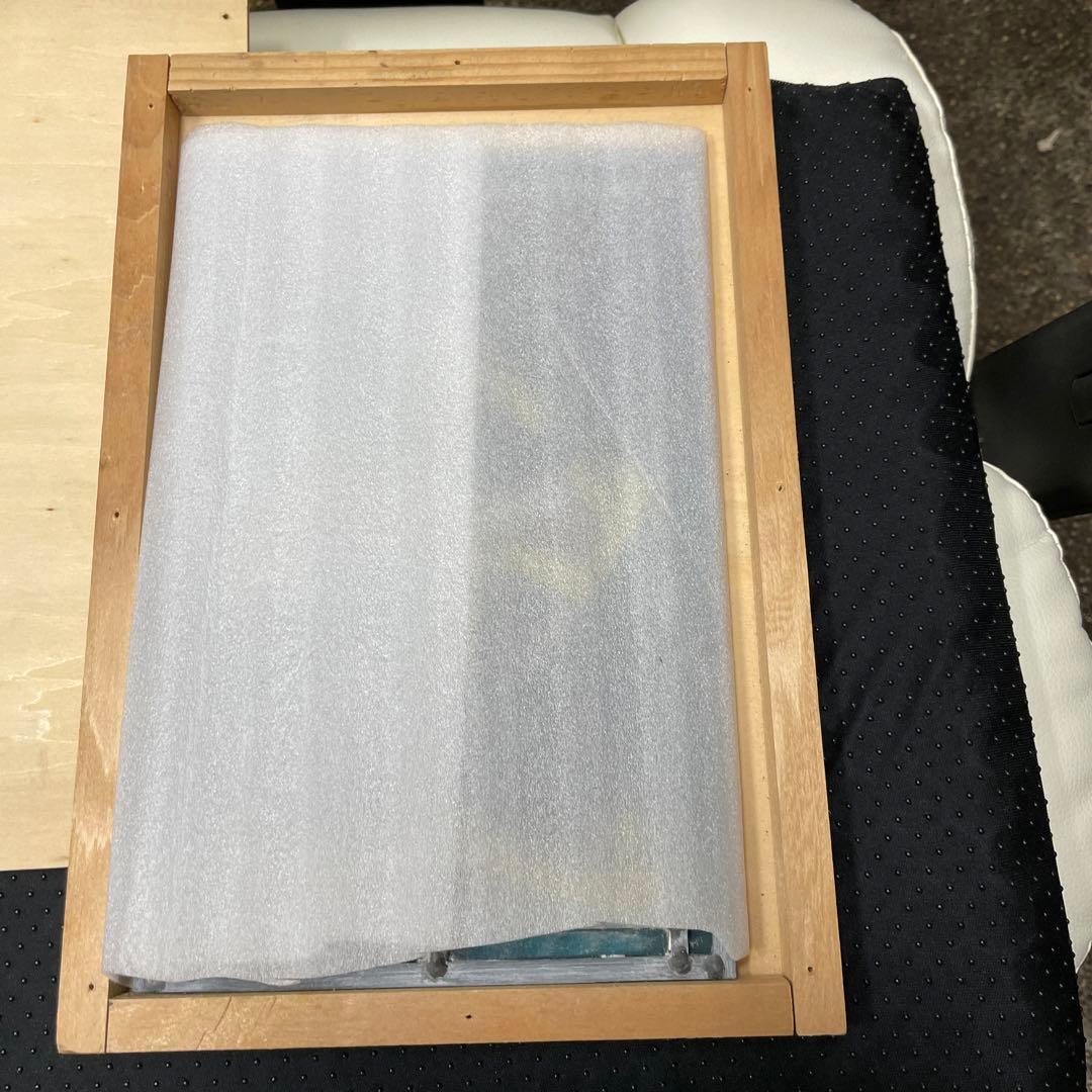 ステンドグラス割れ、欠け無し