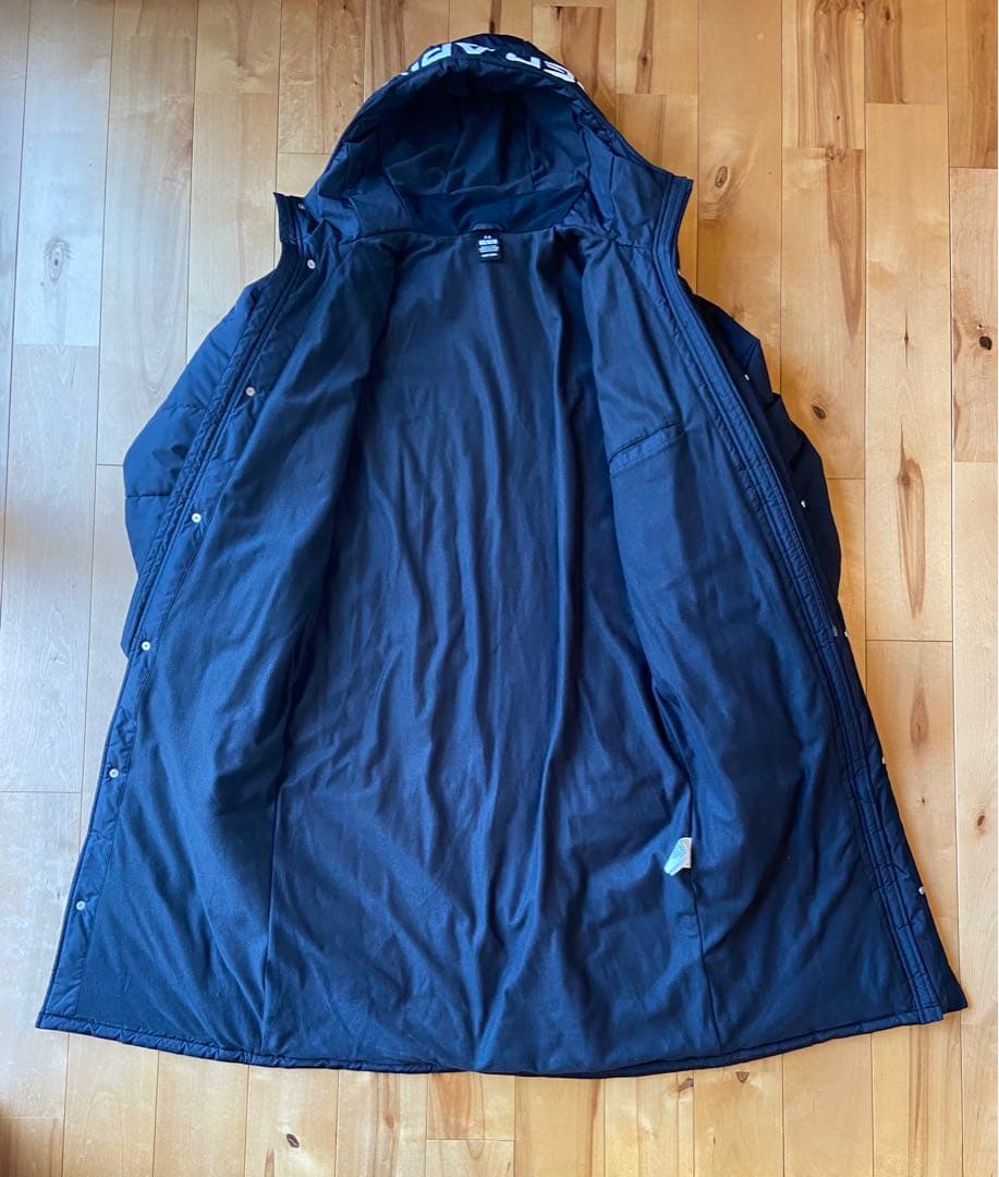 【極美品】Under Armour ブラック ベンチコート