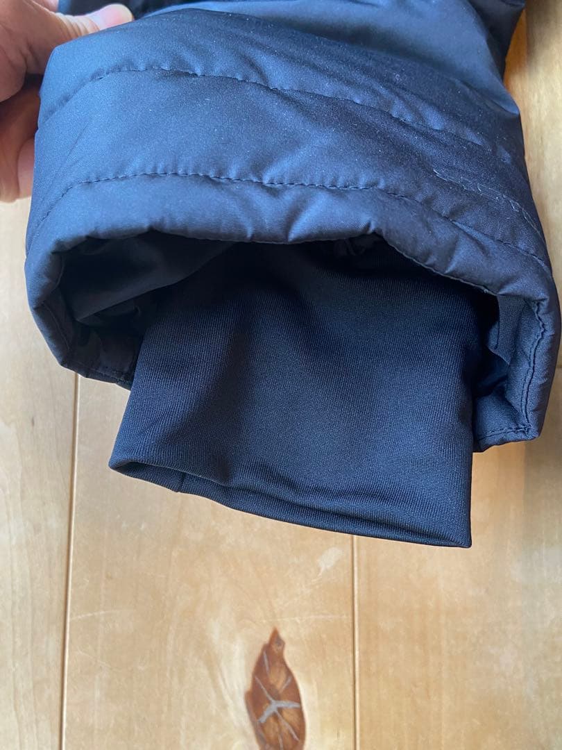 【極美品】Under Armour ブラック ベンチコート